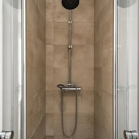 Akicity Arroios Blackberry * Lisbon